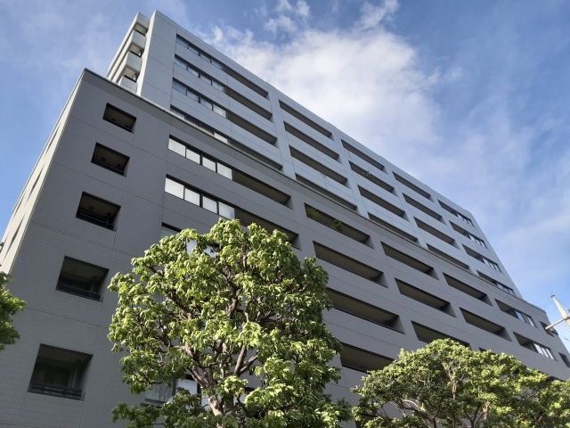 大阪市のビル・マンション管理、共用部日常清掃